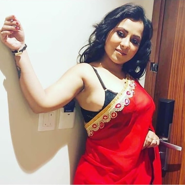 3 Tina Nandi